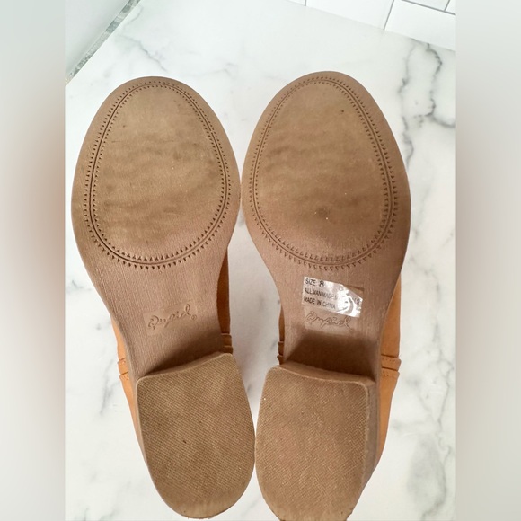 Women’s Size 8 Ankle Booties Qupid - Picture 8 of 9